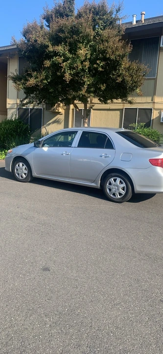 2010 Toyota Corolla 10th Gen - Image 2 of 15