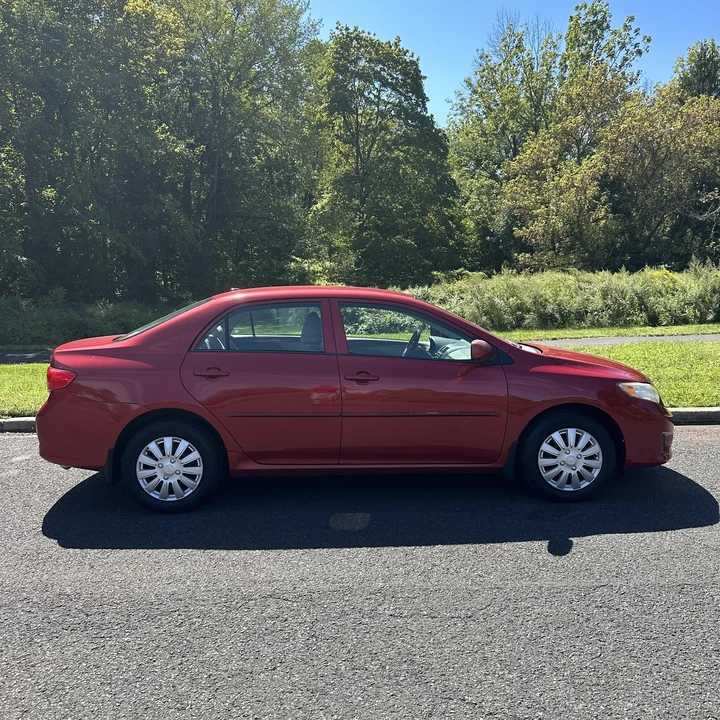 2010 Toyota Corolla 10th Gen - Image 2 of 12