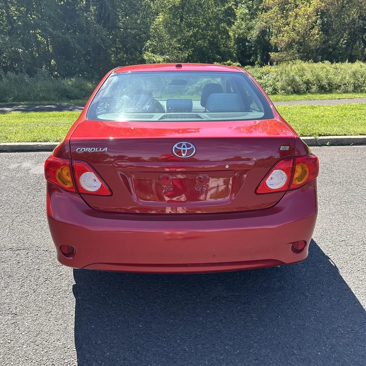 2010 Toyota Corolla 10th Gen - Image 5 of 12