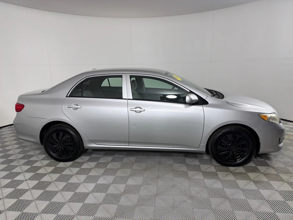2010 Toyota Corolla 10th Gen - Image 4 of 12