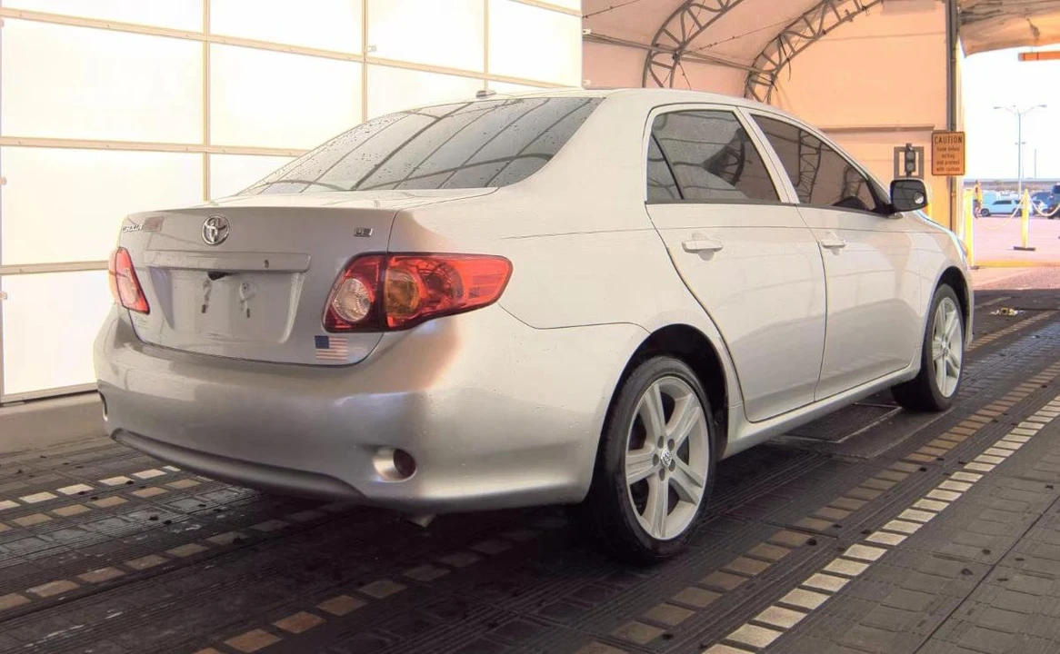 2010 Toyota Corolla 10th Gen - Image 4 of 13