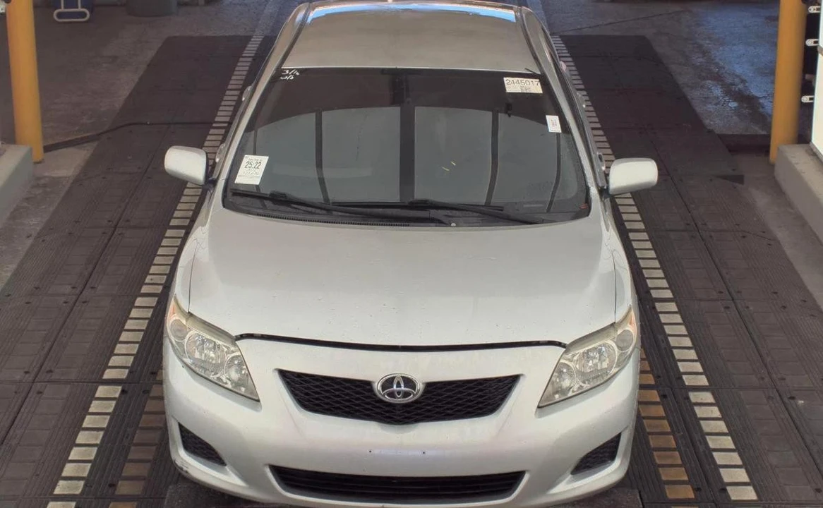 2010 Toyota Corolla 10th Gen - Image 2 of 13