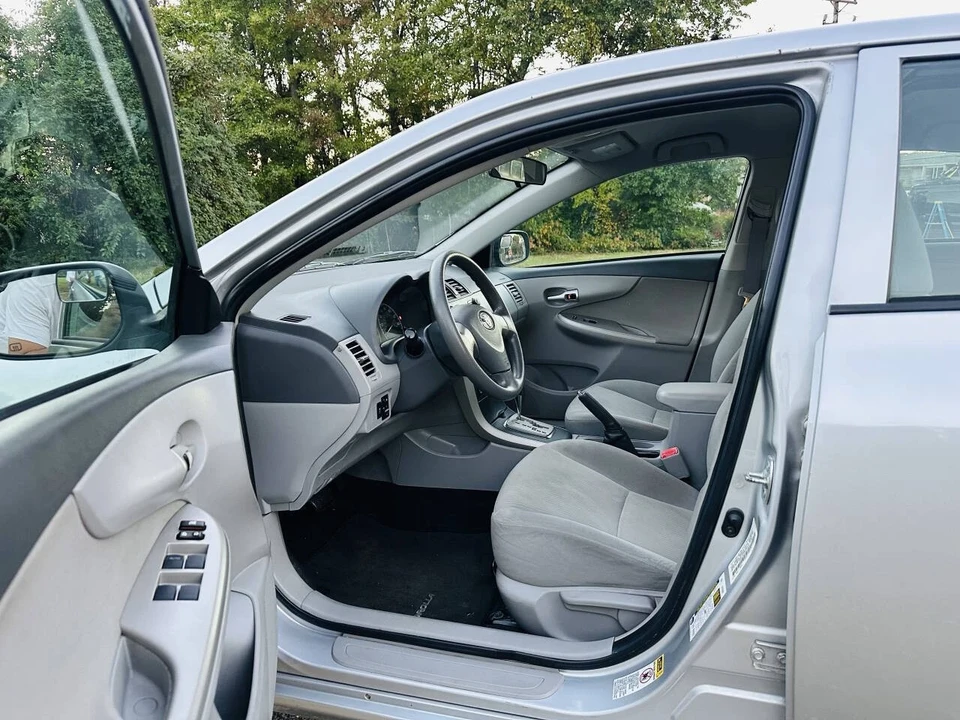 2010 Toyota Corolla 10th Gen - Image 15 of 21