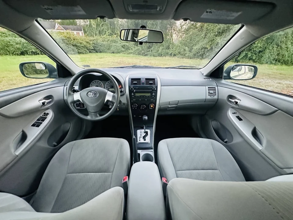 2010 Toyota Corolla 10th Gen - Image 19 of 21