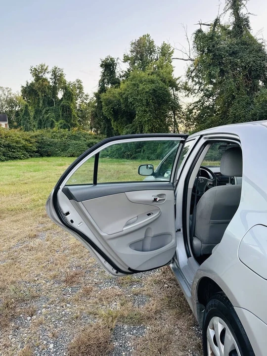 2010 Toyota Corolla 10th Gen - Image 12 of 21