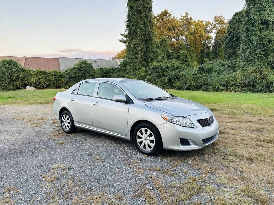 2010 Toyota Corolla 10th Gen - Image 5 of 21
