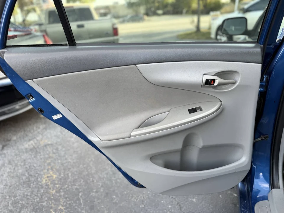 2010 Toyota Corolla 10th Gen - Image 15 of 21