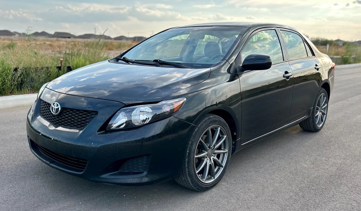 2010 Toyota Corolla 10th Gen - Image 5 of 12
