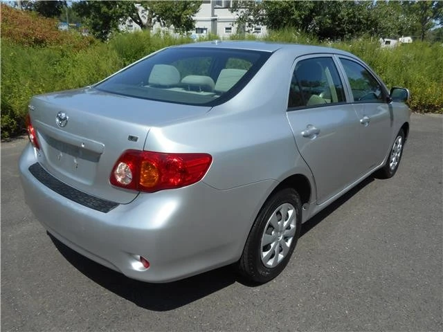 2010 Toyota Corolla 10th Gen - Image 3 of 12