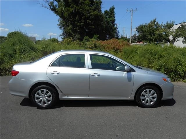 2010 Toyota Corolla 10th Gen - Image 2 of 12