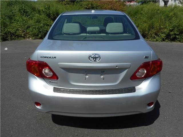 2010 Toyota Corolla 10th Gen - Image 5 of 12