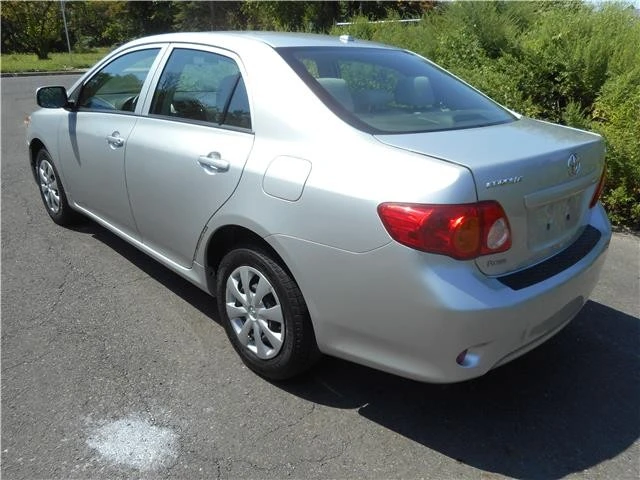 2010 Toyota Corolla 10th Gen - Image 7 of 12