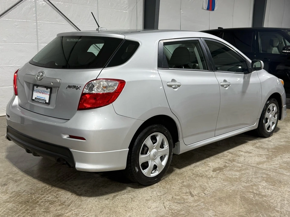 2010 Toyota Matrix 2nd Gen - Image 8 of 21