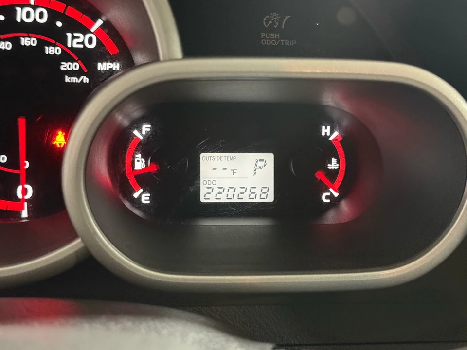 2010 Toyota Matrix 2nd Gen - Image 15 of 21