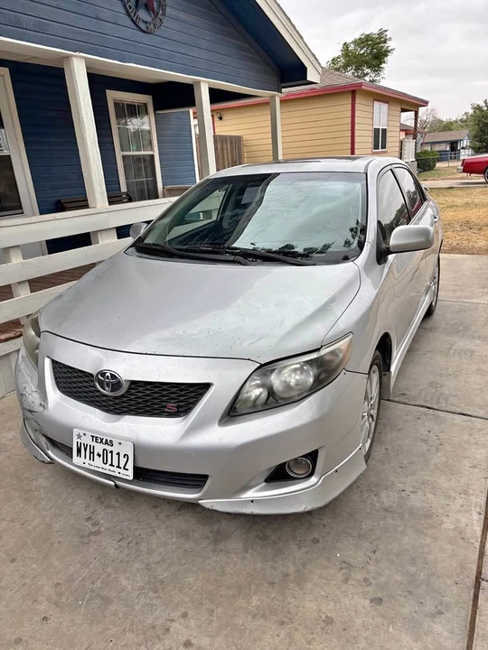 2010 Toyota Corolla 10th Gen - Image 1 of 9