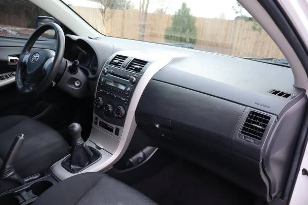 2010 Toyota Corolla 10th Gen - Image 17 of 21