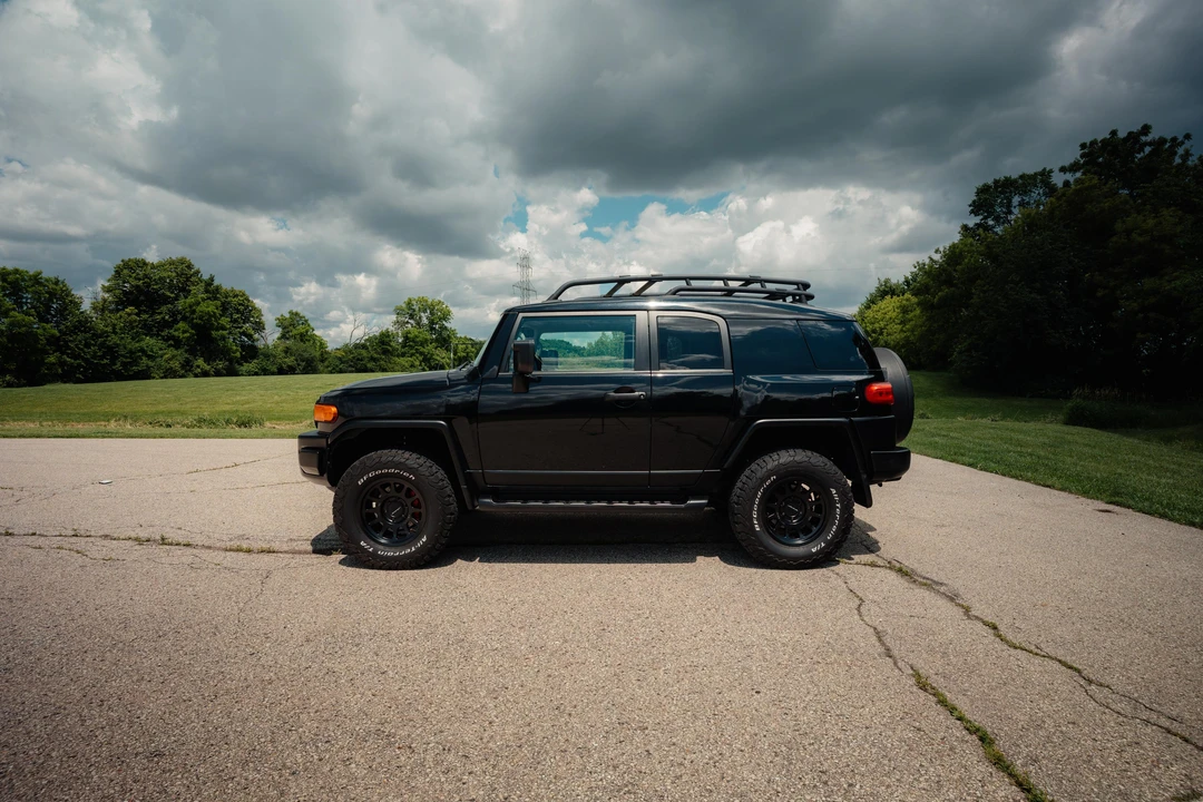 2010 Toyota FJ Cruiser - Image 10 of 31
