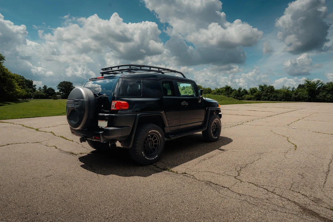 2010 Toyota FJ Cruiser - Image 13 of 31