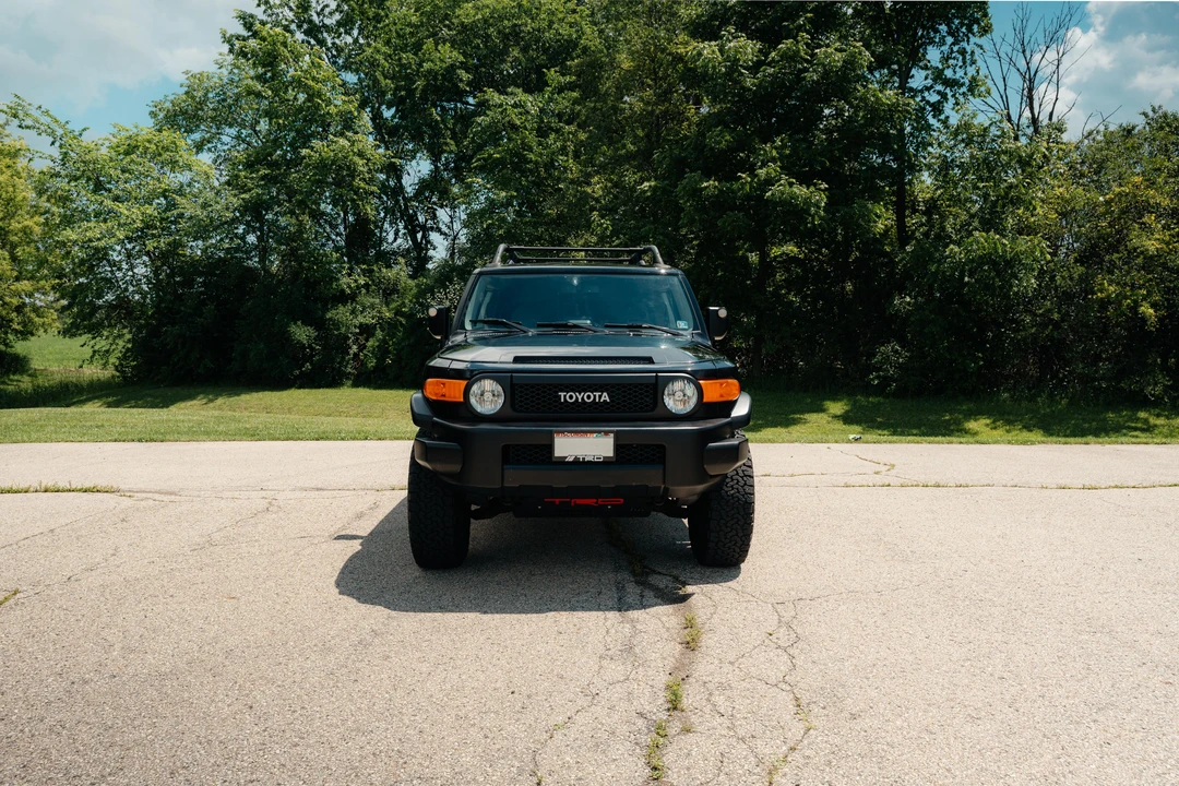 2010 Toyota FJ Cruiser - Image 6 of 31