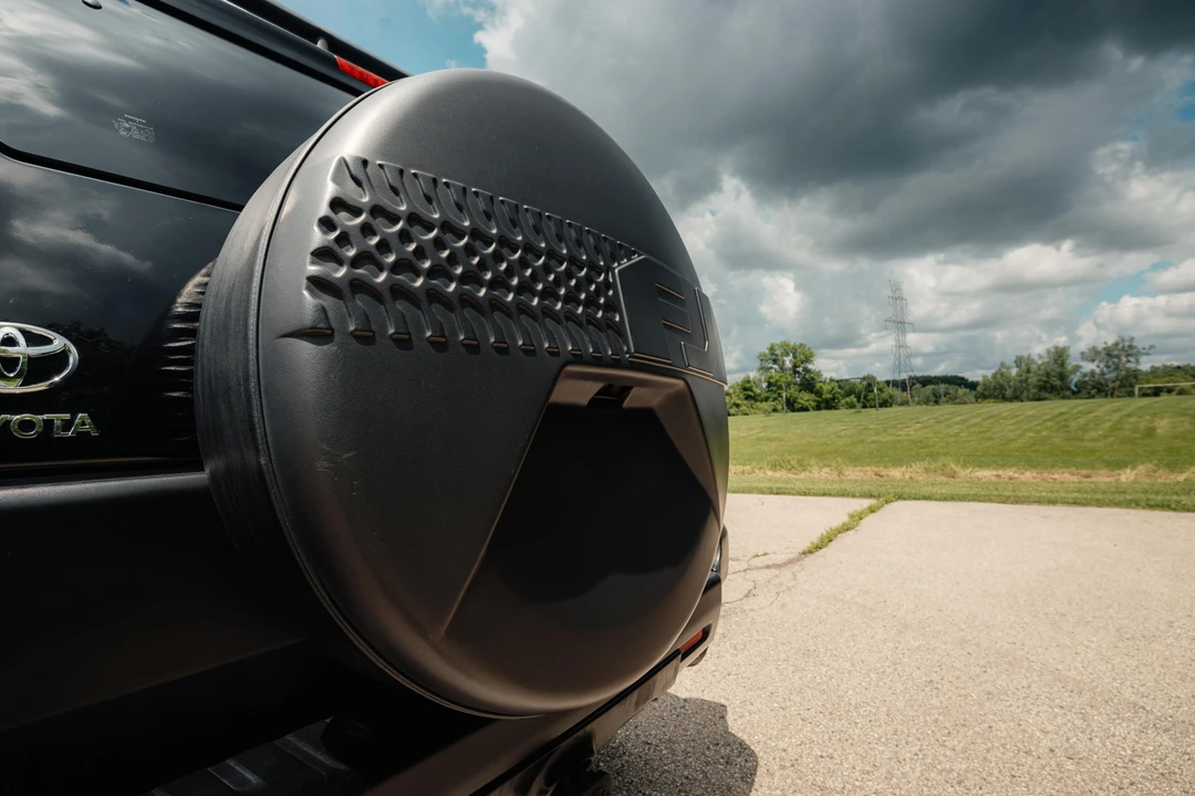 2010 Toyota FJ Cruiser - Image 30 of 31