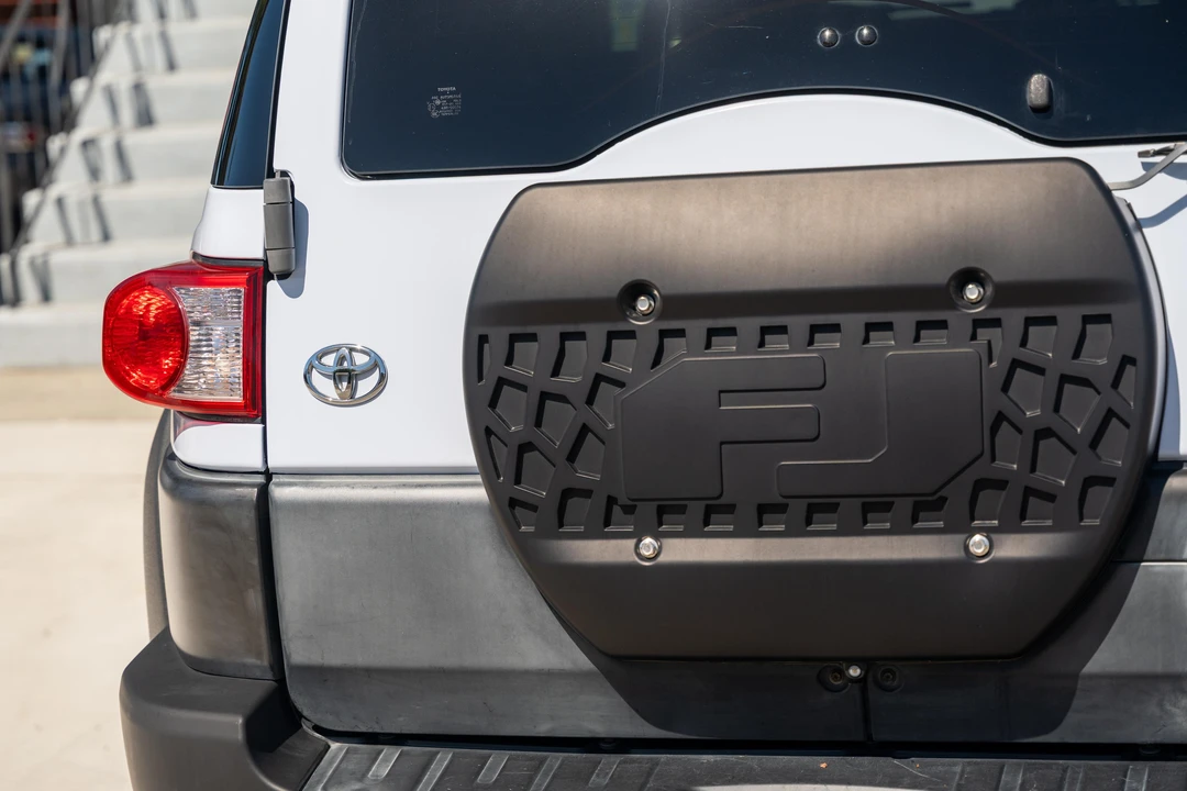 2010 Toyota FJ Cruiser - Image 24 of 31