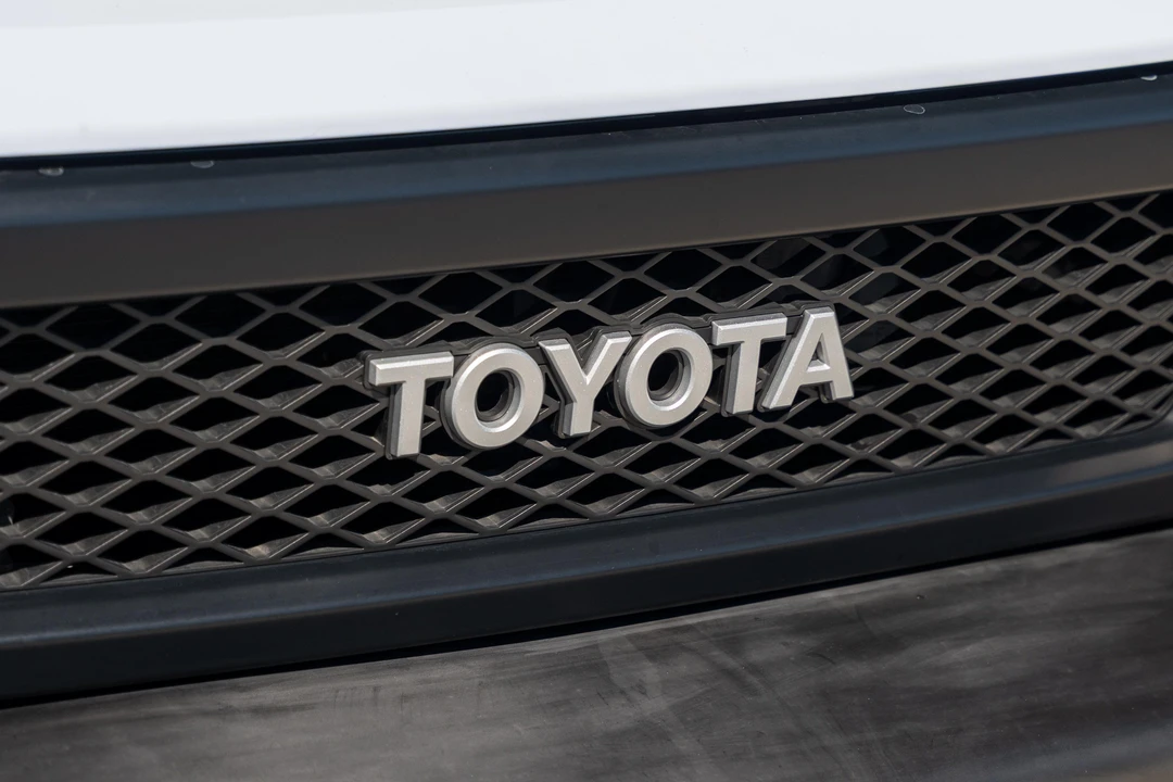 2010 Toyota FJ Cruiser - Image 17 of 31