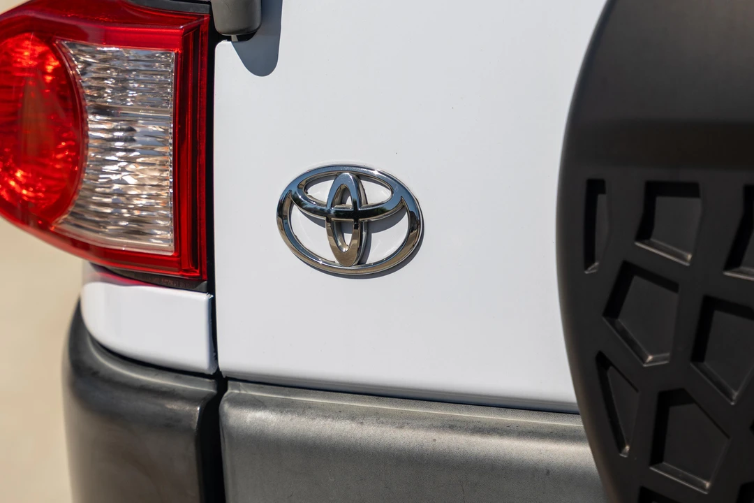2010 Toyota FJ Cruiser - Image 30 of 31