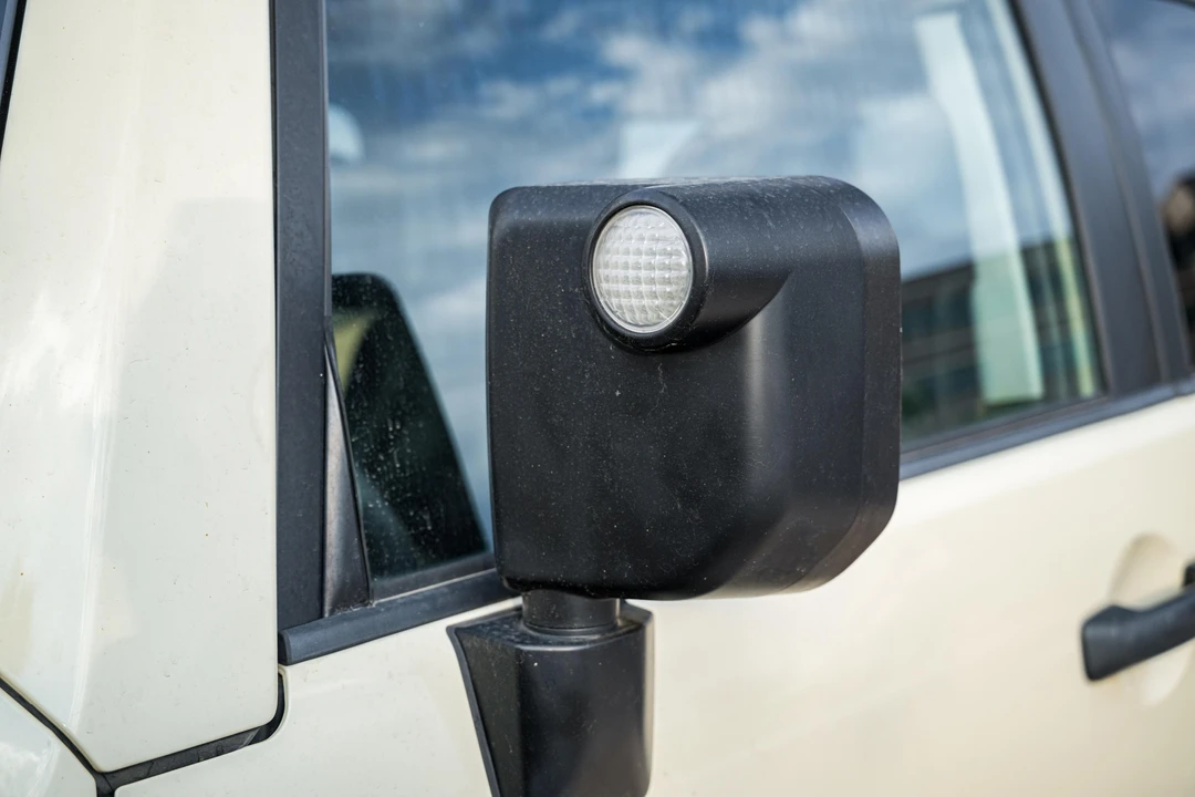 2010 Toyota FJ Cruiser - Image 29 of 31