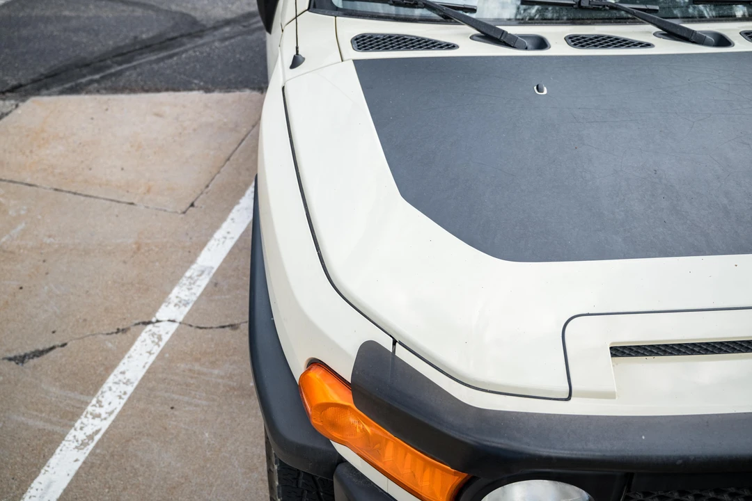 2010 Toyota FJ Cruiser - Image 21 of 31