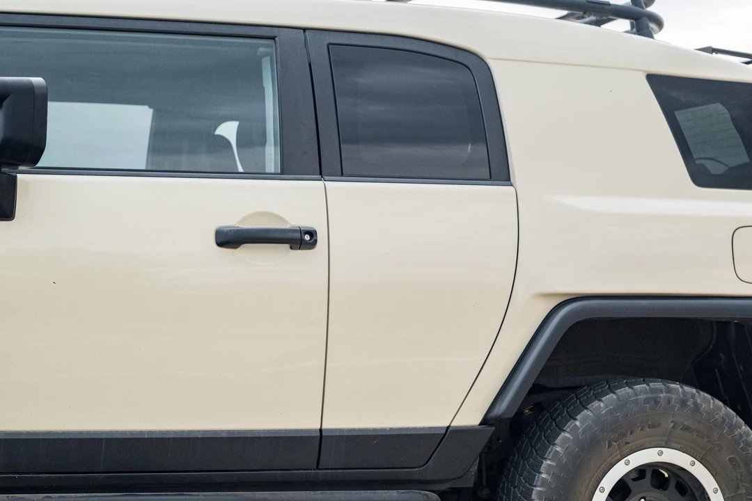 2010 Toyota FJ Cruiser - Image 31 of 31