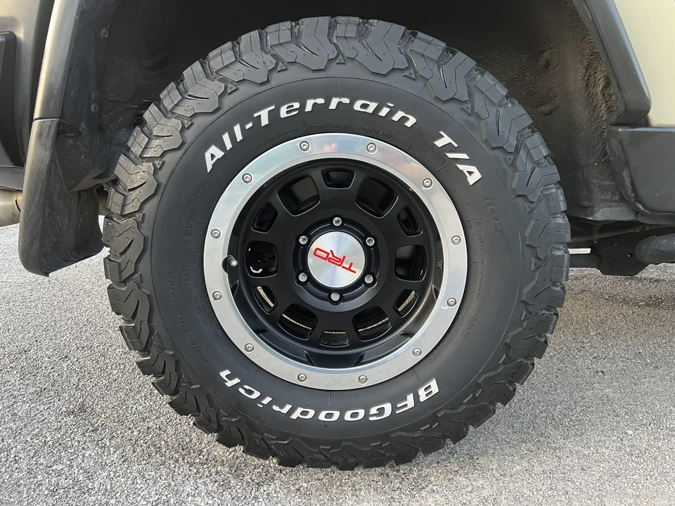 2010 Toyota FJ Cruiser - Image 23 of 31