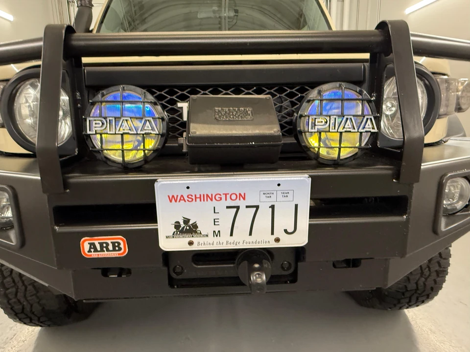 2010 Toyota FJ Cruiser - Image 22 of 31