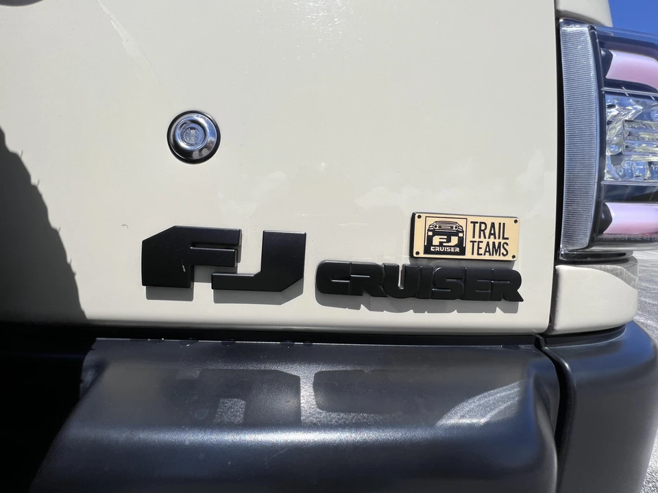 2010 Toyota FJ Cruiser - Image 25 of 31