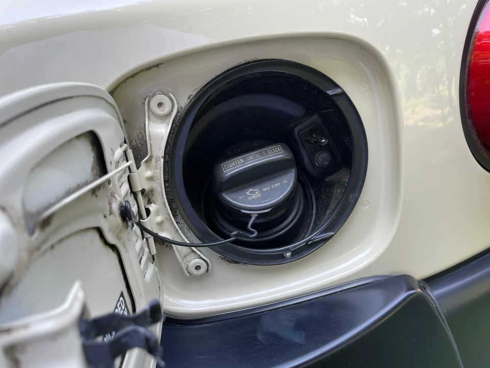 2010 Toyota FJ Cruiser - Image 25 of 31