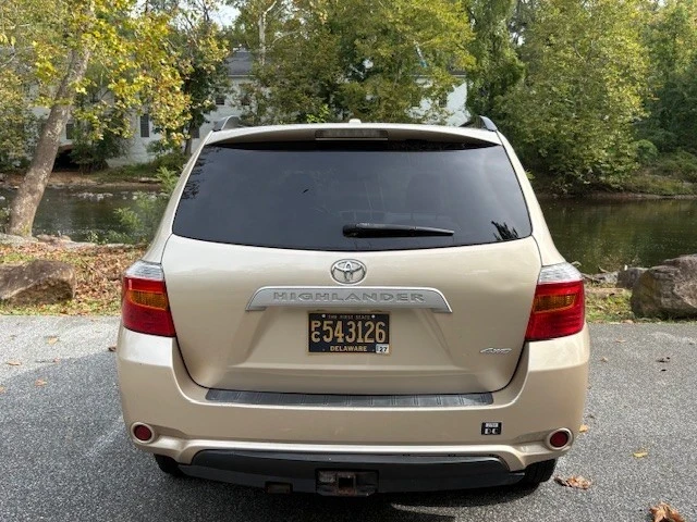 2010 Toyota Highlander - Image 3 of 13