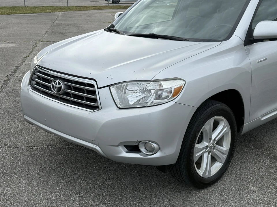 2010 Toyota Highlander - Image 20 of 21