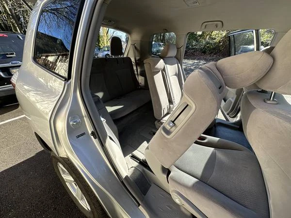 2010 Toyota Highlander - Image 14 of 21