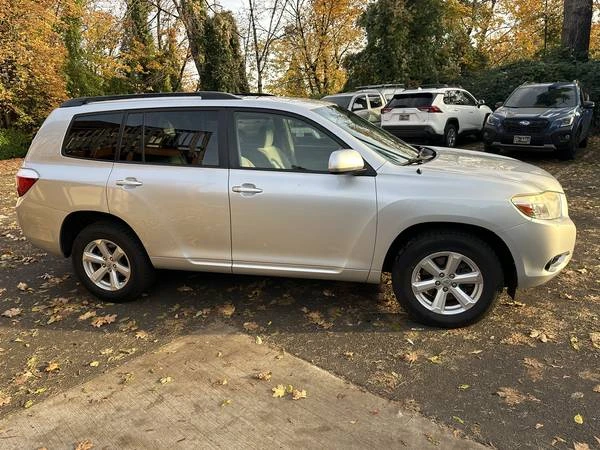 2010 Toyota Highlander - Image 4 of 21