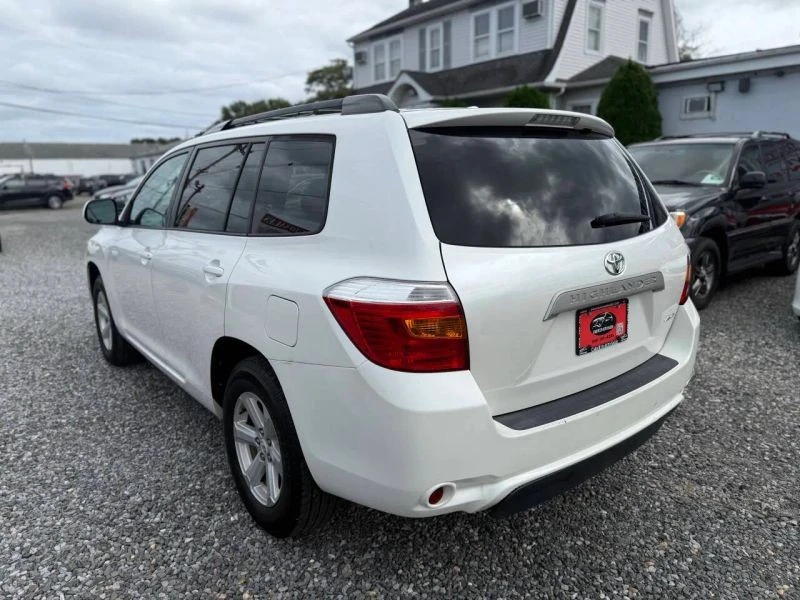 2010 Toyota Highlander - Image 6 of 12