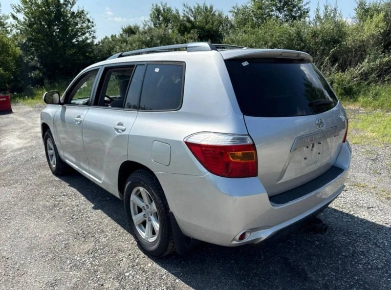 2010 Toyota Highlander - Image 7 of 11