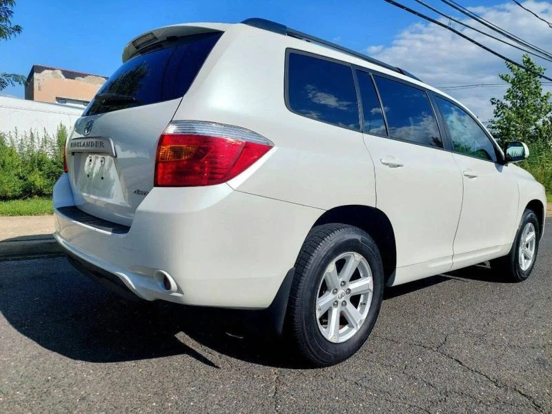2010 Toyota Highlander - Image 12 of 12