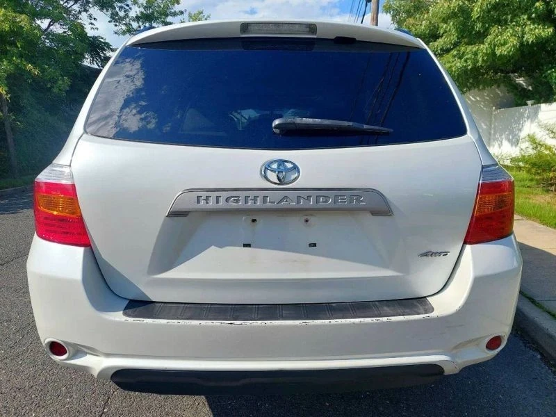 2010 Toyota Highlander - Image 9 of 12