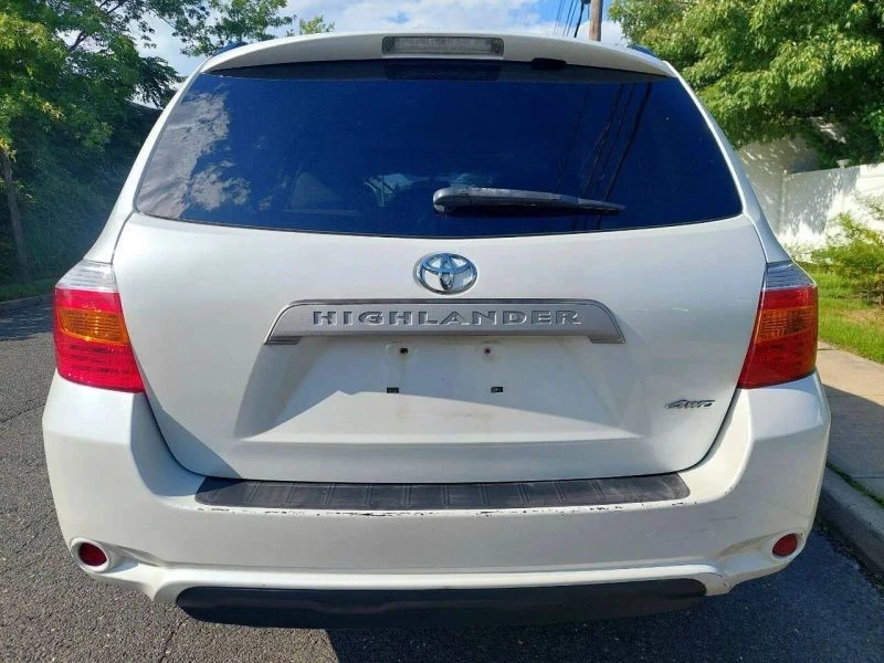 2010 Toyota Highlander - Image 9 of 12