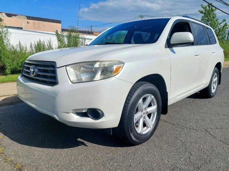 2010 Toyota Highlander - Image 2 of 12