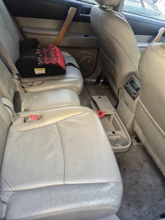 2010 Toyota Highlander - Image 5 of 6