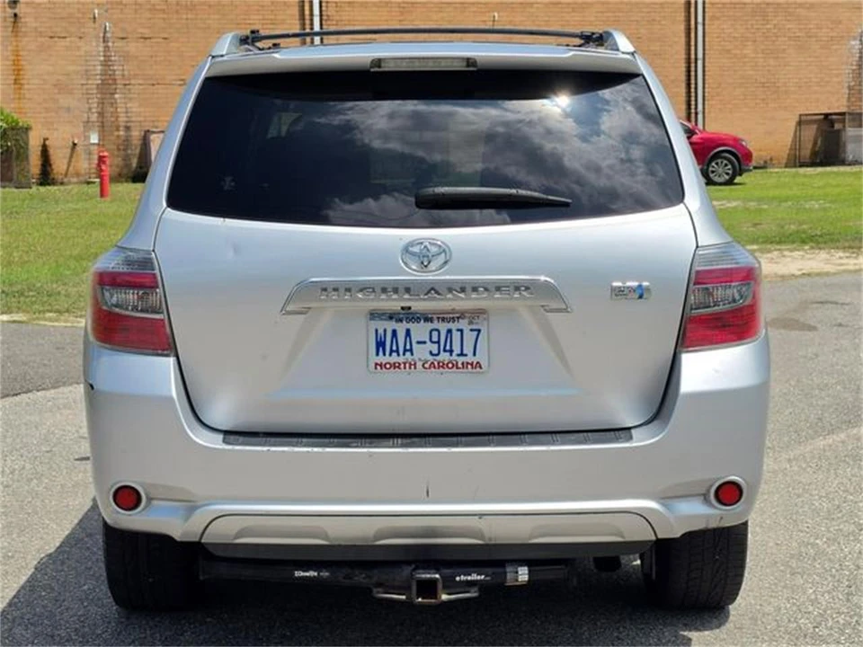 2010 Toyota Highlander - Image 9 of 31
