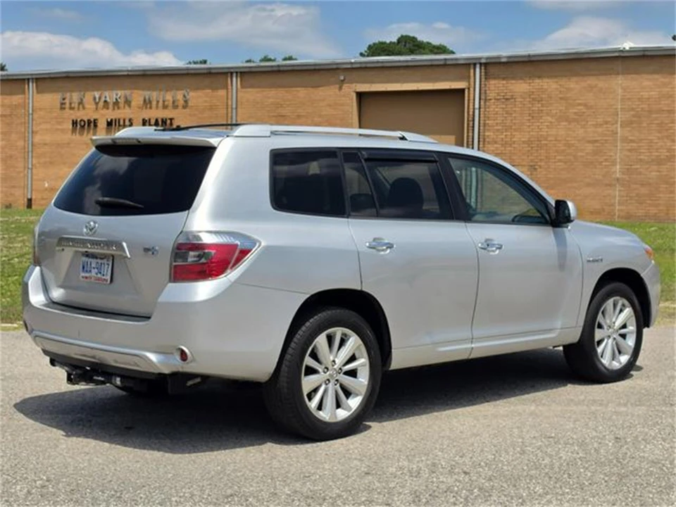 2010 Toyota Highlander - Image 7 of 31