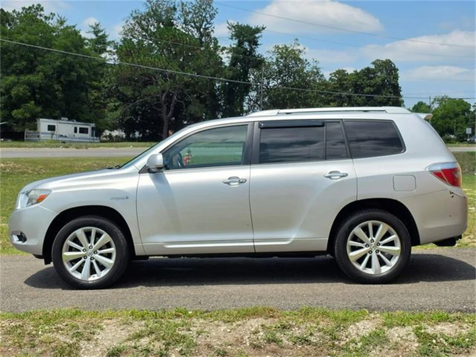 2010 Toyota Highlander - Image 12 of 31