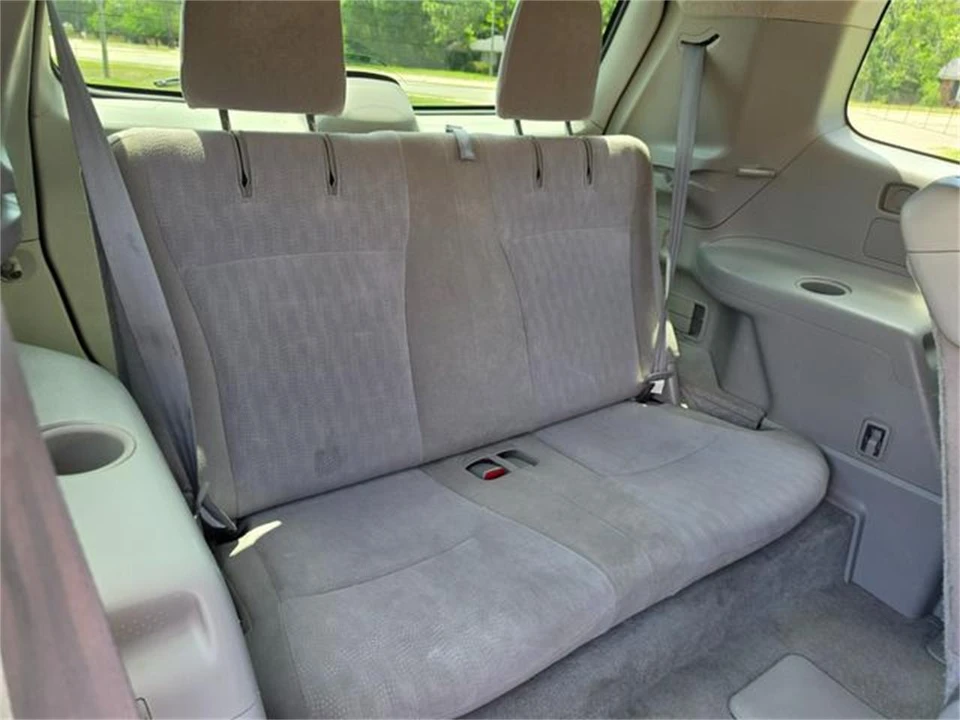 2010 Toyota Highlander - Image 30 of 31