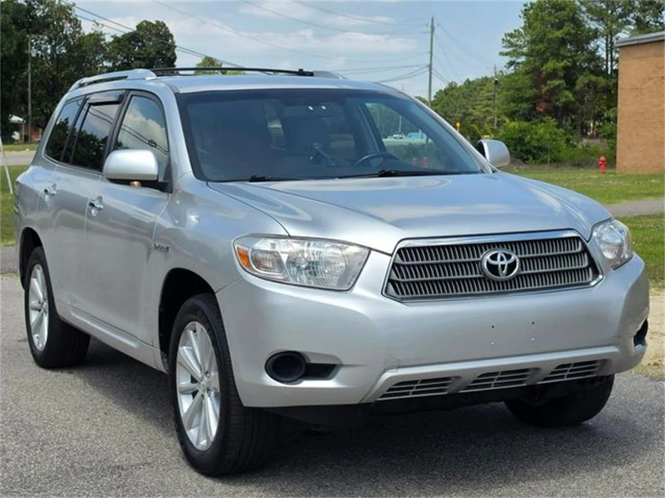 2010 Toyota Highlander - Image 4 of 31